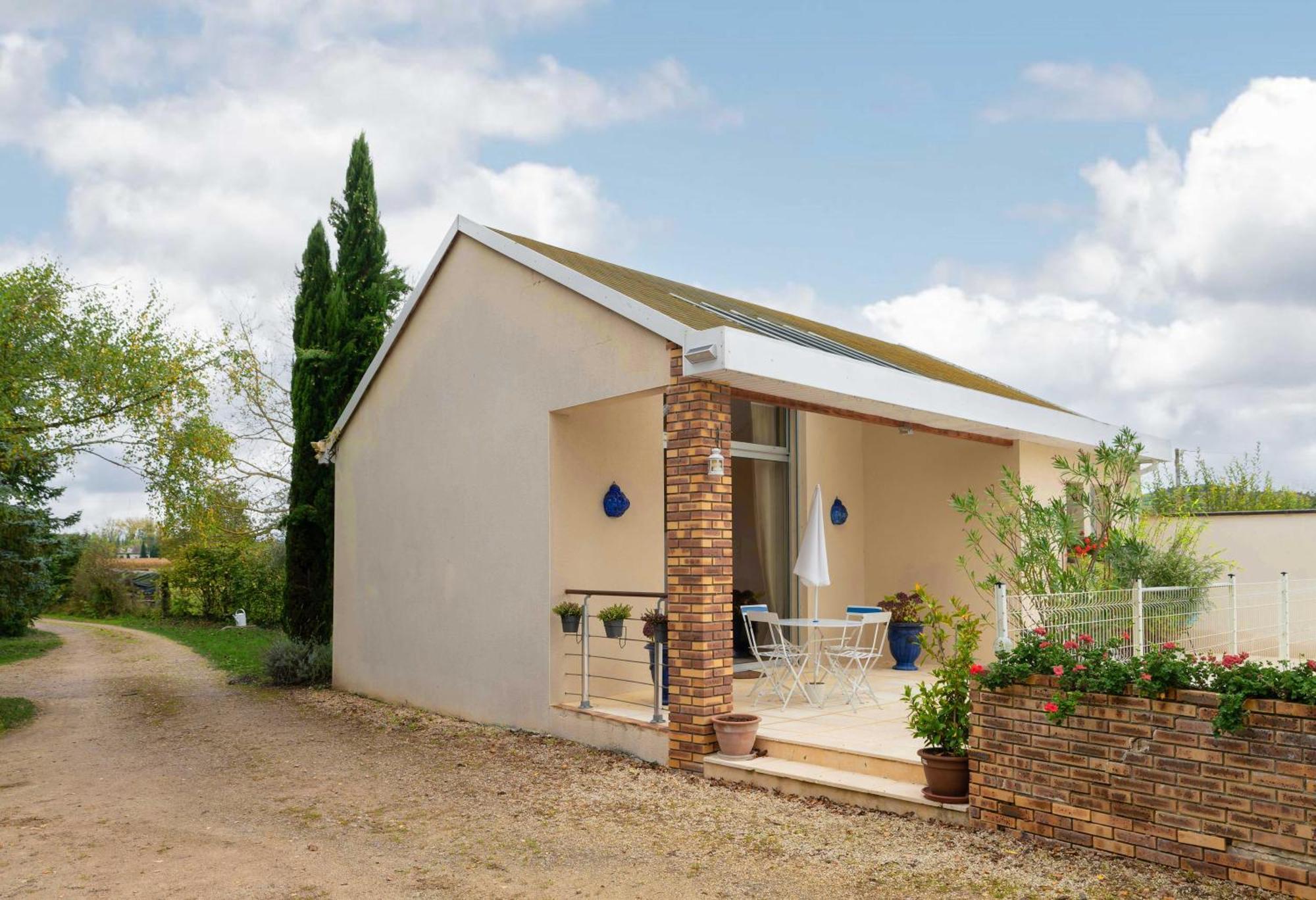 La Petite Maison Gannat Exterior foto